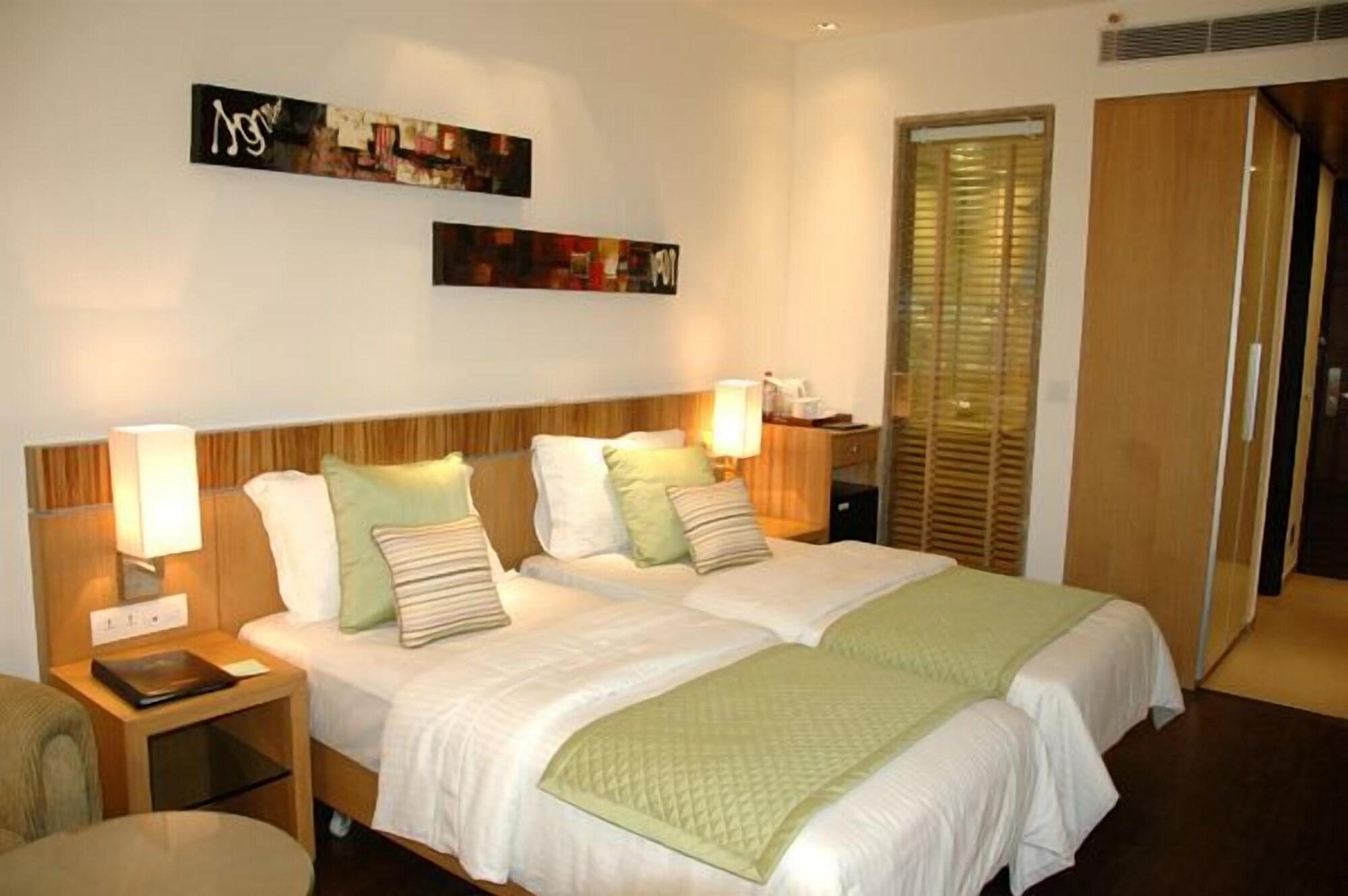 Shervani Nehru Place Neu-Delhi Exterior foto