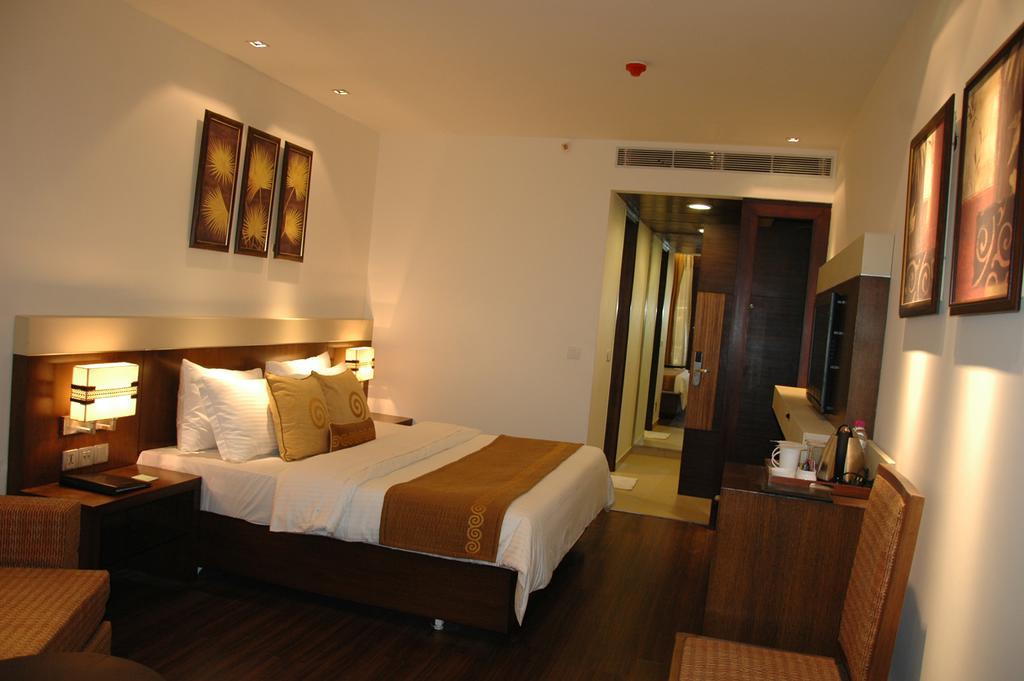 Shervani Nehru Place Neu-Delhi Exterior foto