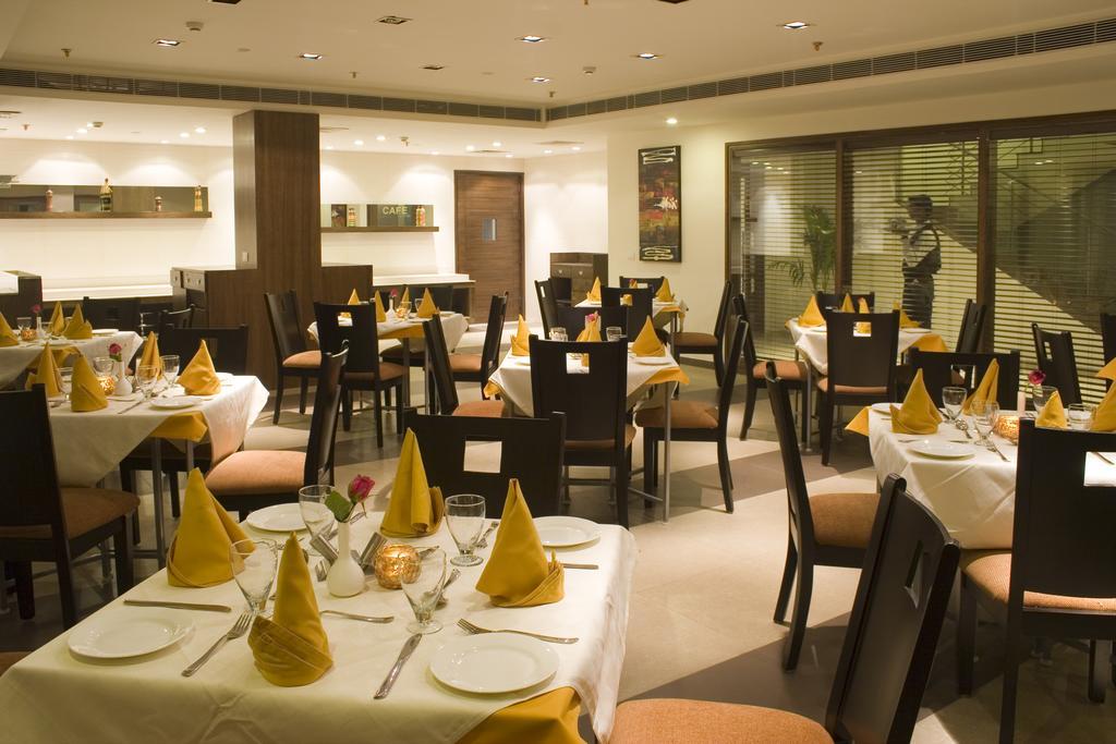 Shervani Nehru Place Neu-Delhi Exterior foto